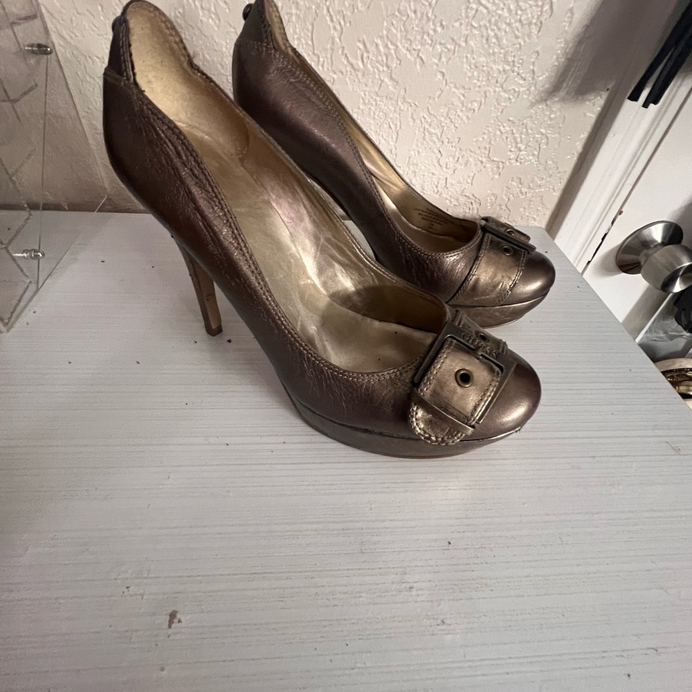G by Guess Brown Tan Stiletto Heels